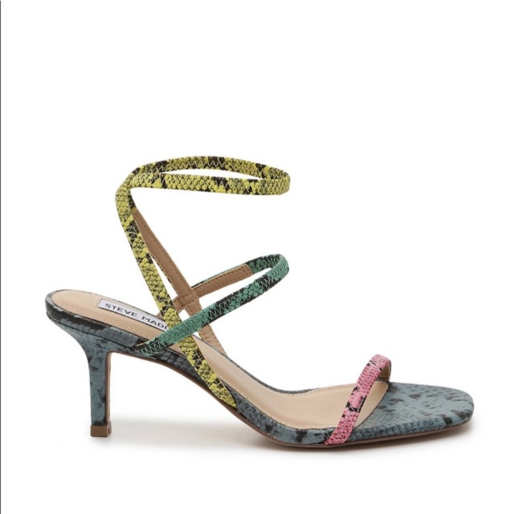 Steve Madden snakeskin helled sandals